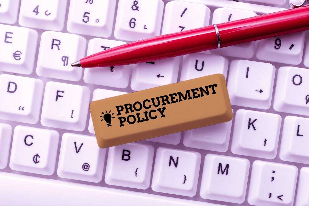 تحلیل حرفه‌ای چرخه خرید پروژه‌های نفت و فولاد از BPO تا APO، شامل TL، TC، MPS و PSR، با رویکرد عملیاتی تیم IPM-Assist.